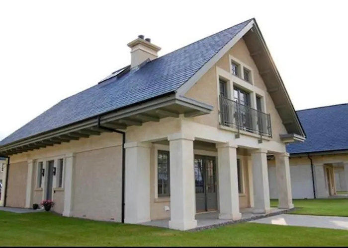 Lough Erne Fisherman\'S Cottage